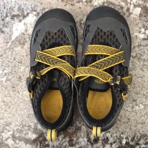 Keen hiking shoes